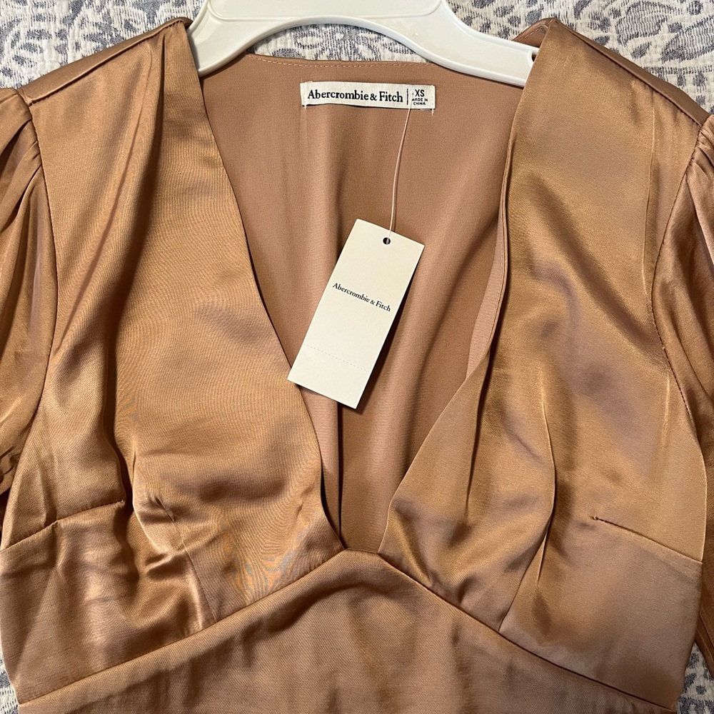 Final price ✨NWT Abercrombie & fitch crop top